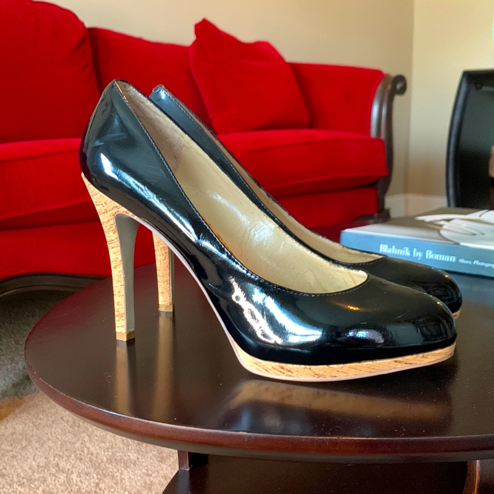 Super Cute Vintage Nine West Patent Leather Heels!!